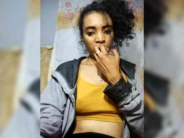 Shanya12 webcam