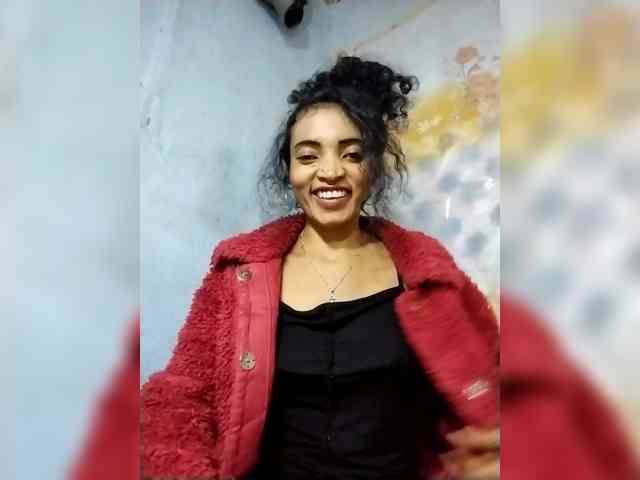 Shanya12 webcam