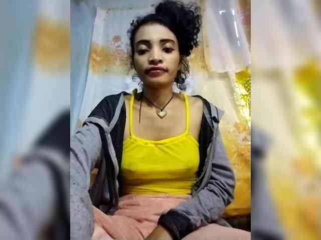 Shanya12 webcam
