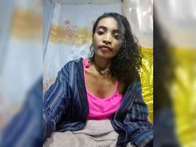 Shanya12 webcam