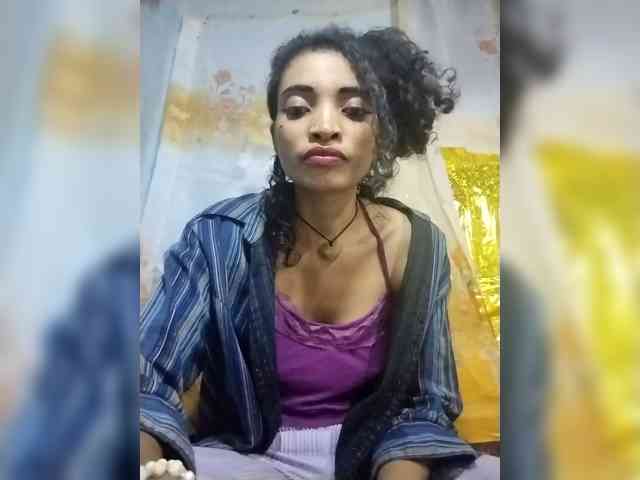 Shanya12 webcam