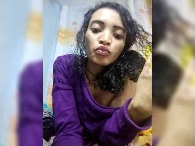 Shanya12 webcam