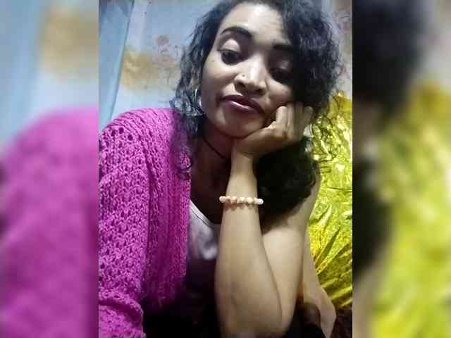Shanya12 webcam