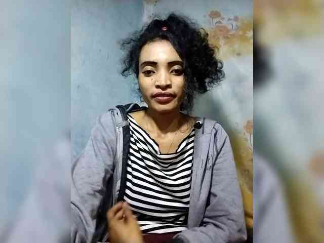 Shanya12 webcam