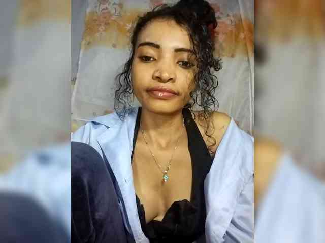 Shanya12 webcam