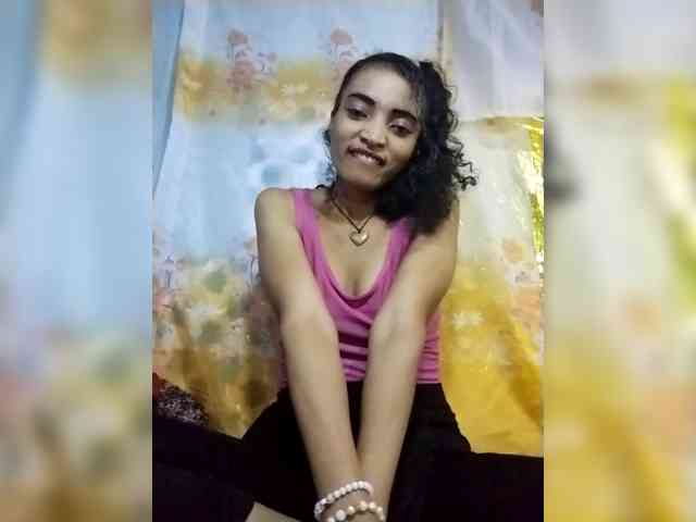 Shanya12 webcam