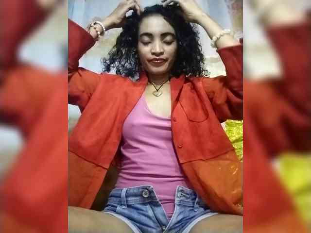 Shanya12 webcam