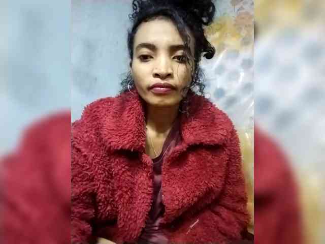 Shanya12 webcam