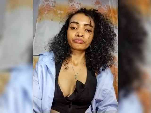 Shanya12 webcam