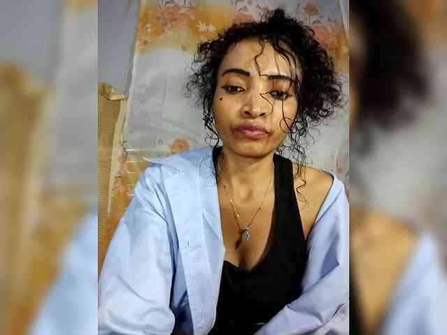 Shanya12 webcam