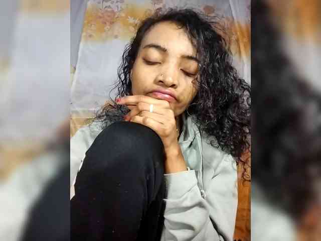 Shanya12 webcam