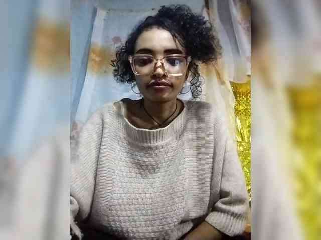 Shanya12 webcam