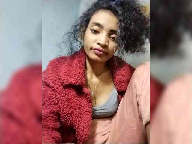 Shanya12 webcam