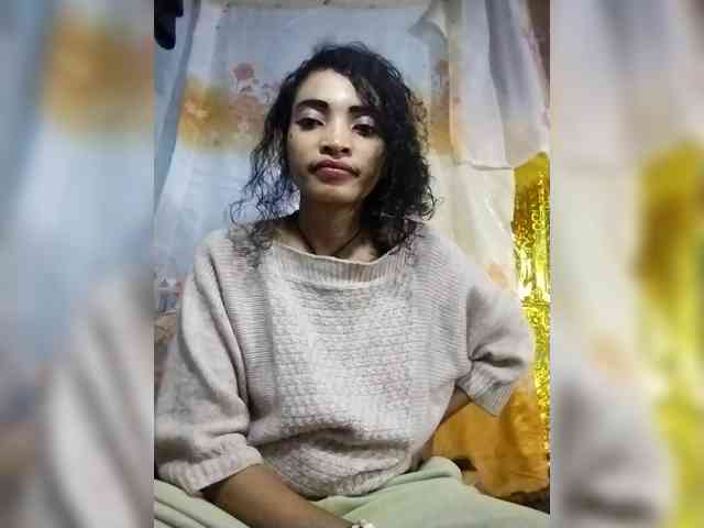 Shanya12 webcam