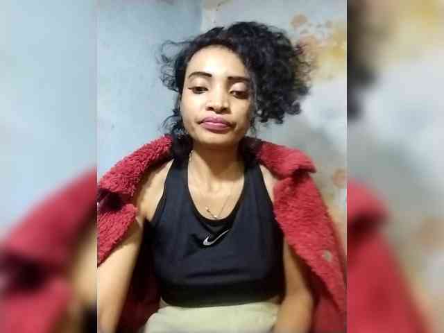 Shanya12 webcam