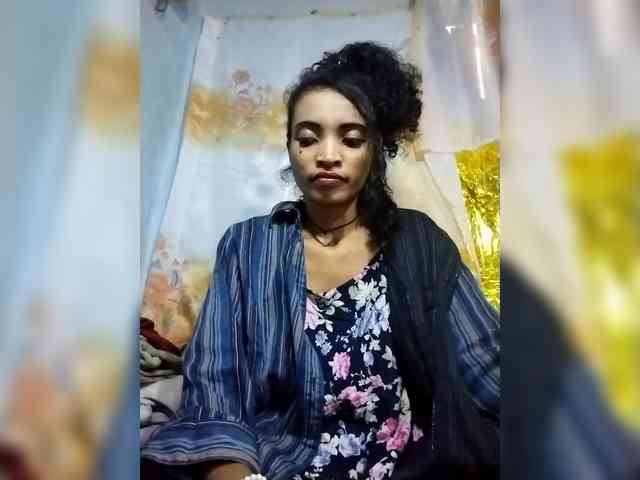 Shanya12 webcam