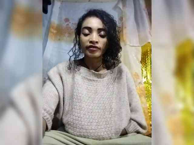 Shanya12 webcam