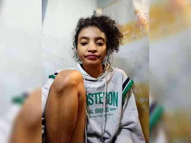 Shanya12 webcam