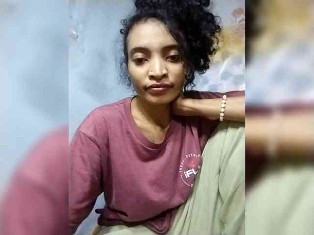 Shanya12 webcam