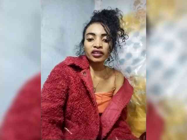 Shanya12 webcam