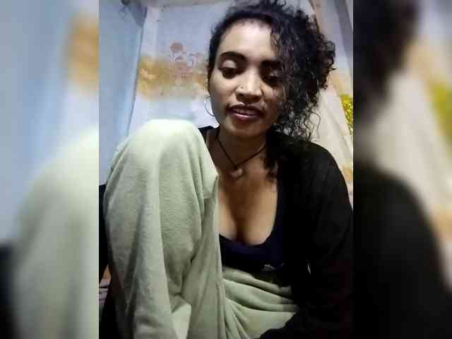 Shanya12 webcam