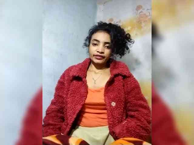 Shanya12 webcam