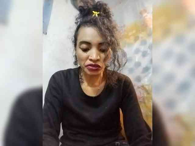 Shanya12 webcam