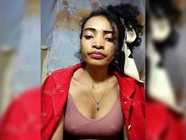 Shanya12 webcam