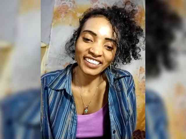 Shanya12 webcam