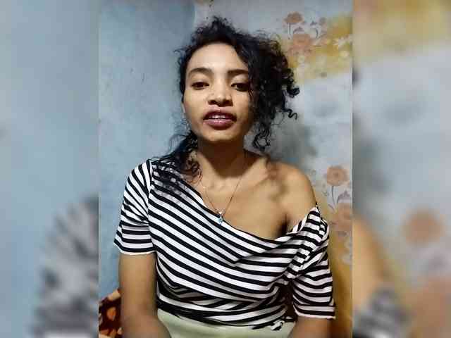 Shanya12 webcam