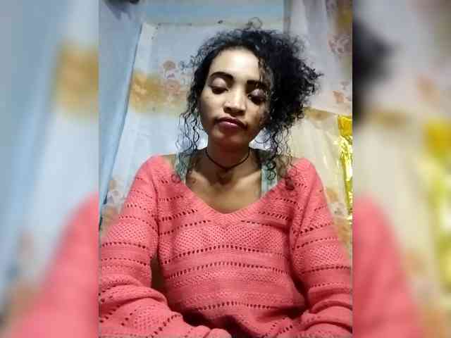 Shanya12 webcam
