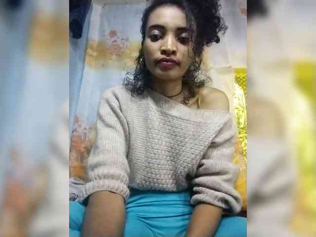 Shanya12 Live Webcam on BongaCams