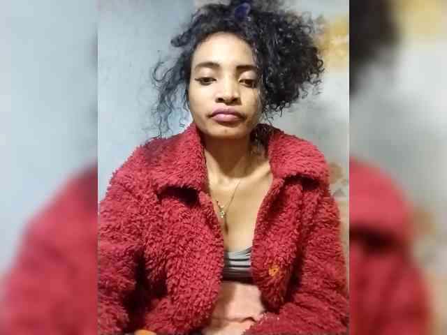 Shanya12 webcam