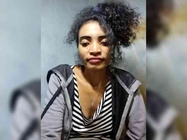 Shanya12 webcam