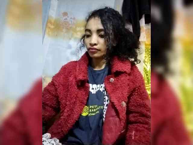 Shanya12 webcam