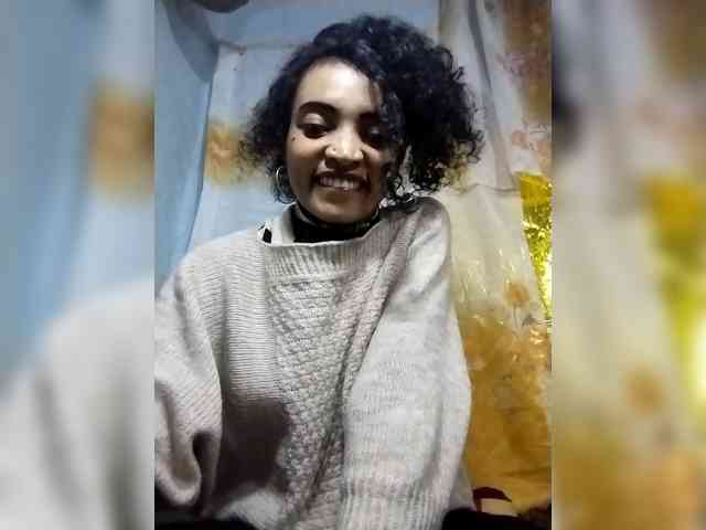 Shanya12 webcam