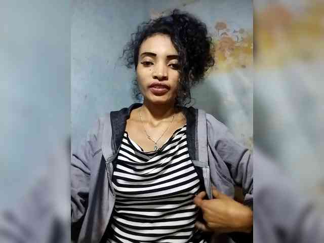 Shanya12 webcam