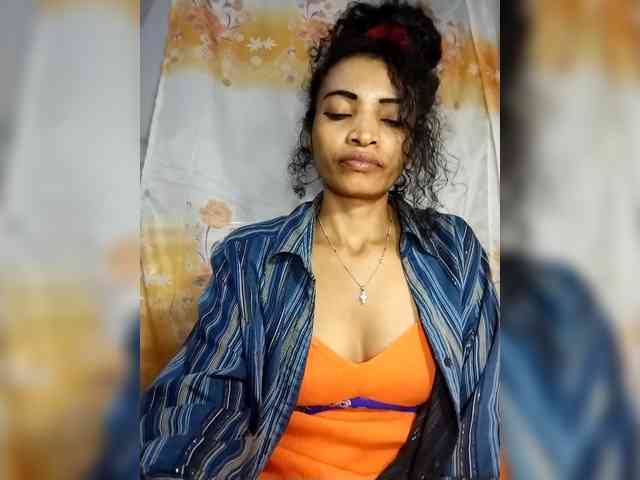 Shanya12 webcam