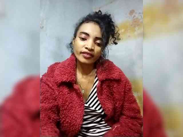 Shanya12 webcam