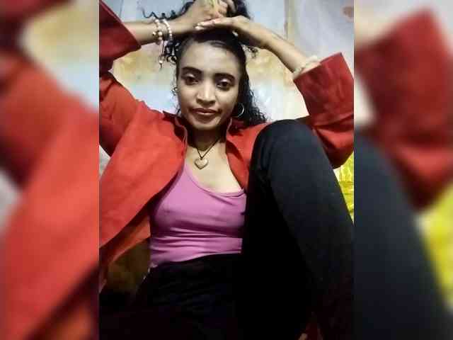 Shanya12 webcam