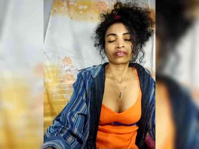 Shanya12 webcam