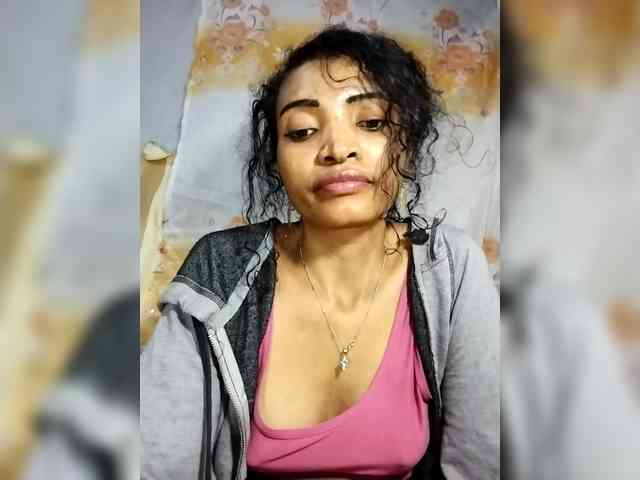 Shanya12 webcam