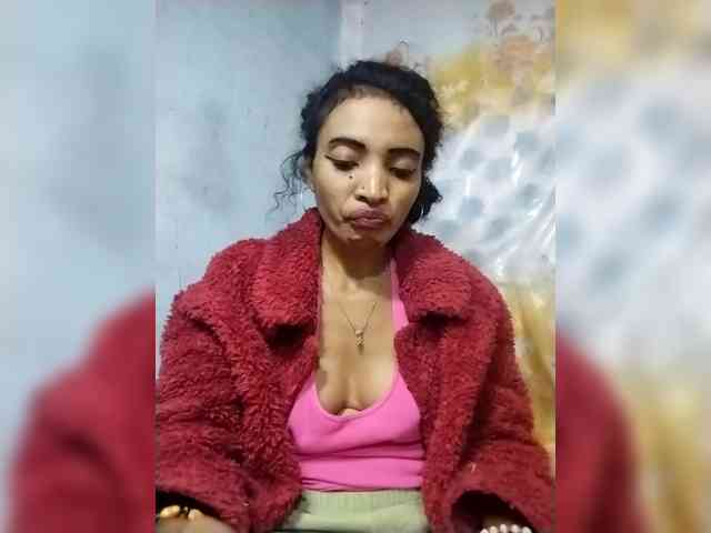 Shanya12 webcam