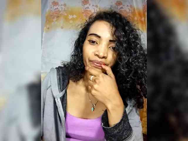 Shanya12 webcam