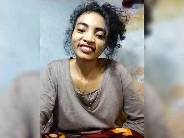 Shanya12 webcam