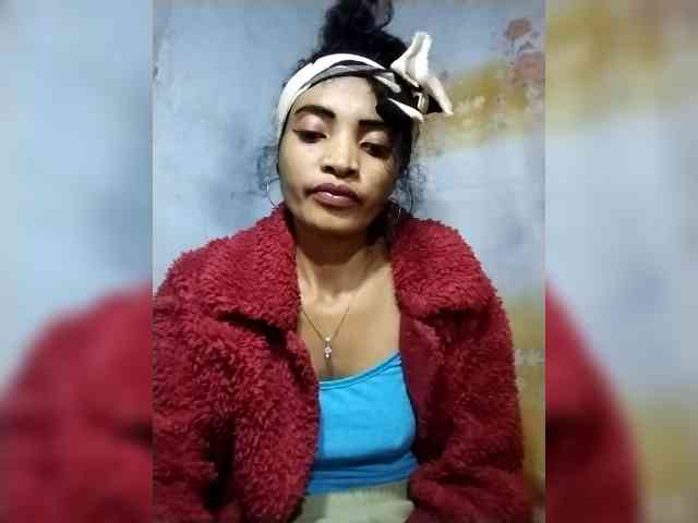 Shanya12 webcam
