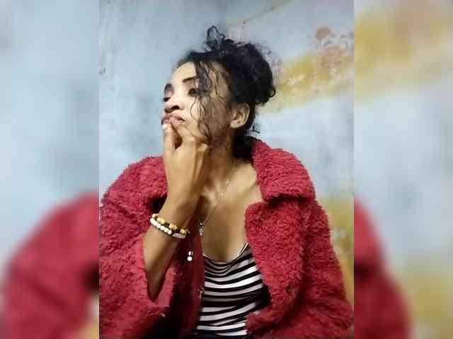 Shanya12 webcam