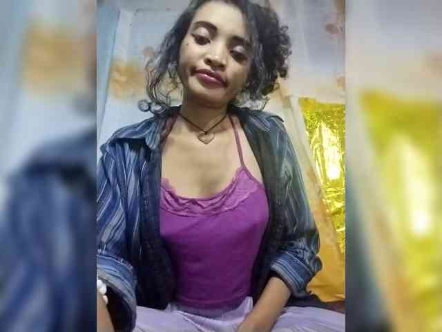 Shanya12 webcam