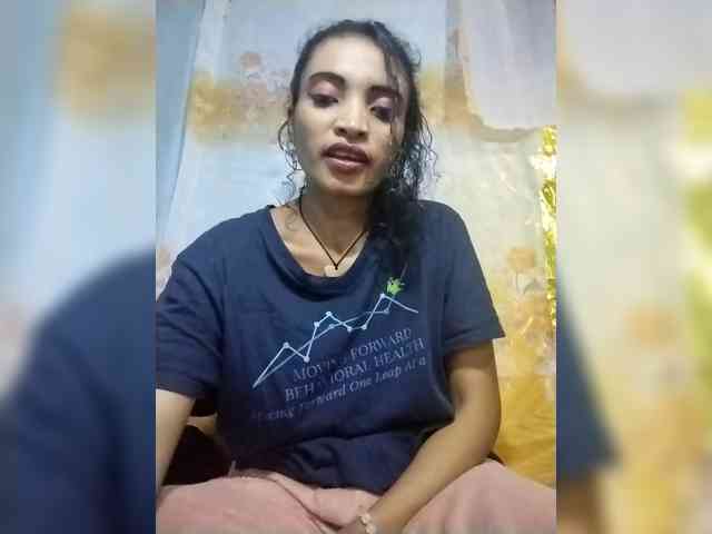Shanya12 webcam
