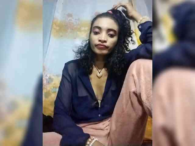 Shanya12 webcam